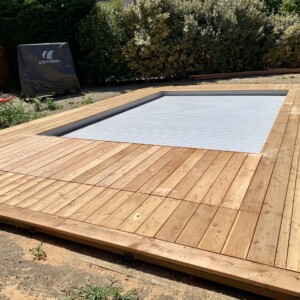 Extension de terrasse autour d’une piscine